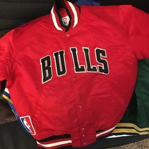 Vintage bulls starter jacket